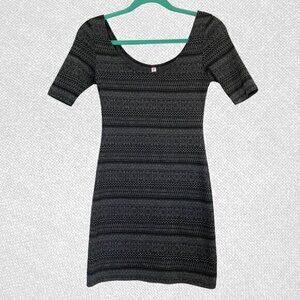 Black and Grey Bodycon Half Sleeve Pullover Dress Size S